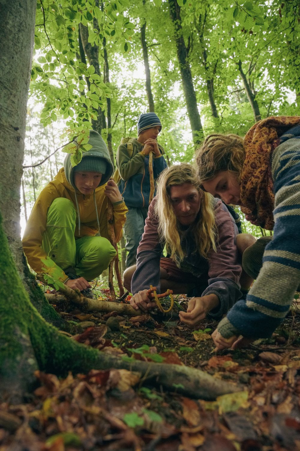 zusammen die Natur erkunden